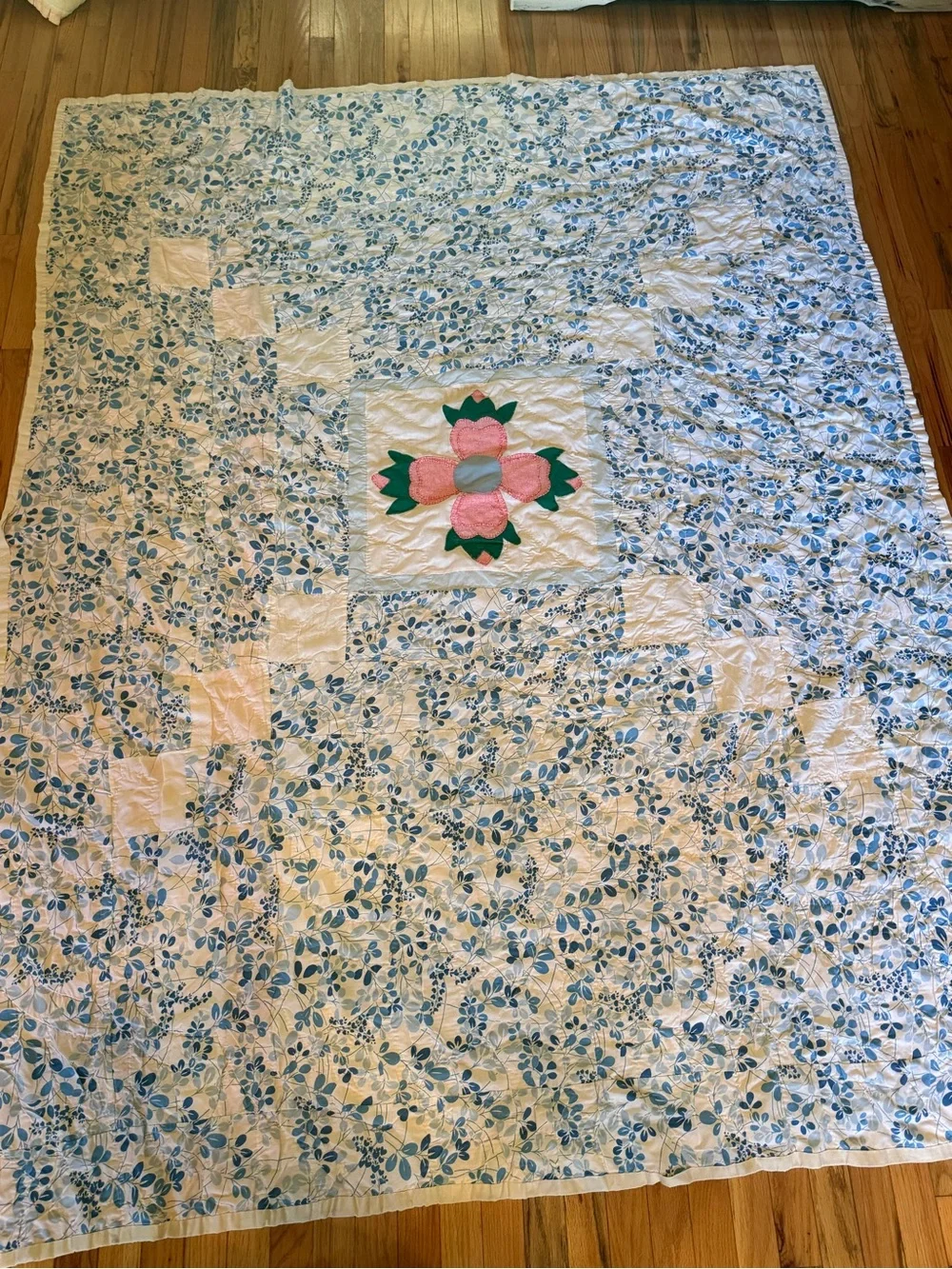 Vintage 67x86 Cottage Core Handmade Blue Floral with Pink Dogwood Center Quilt